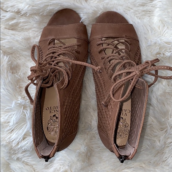 Vince camuto lace up block heel NIB - Picture 5 of 5